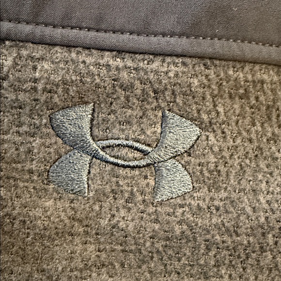 New Under Armour UA Specialist Vest Black/Gray Fleece Zip Up Zip Pockets Large - Picture 6 of 16